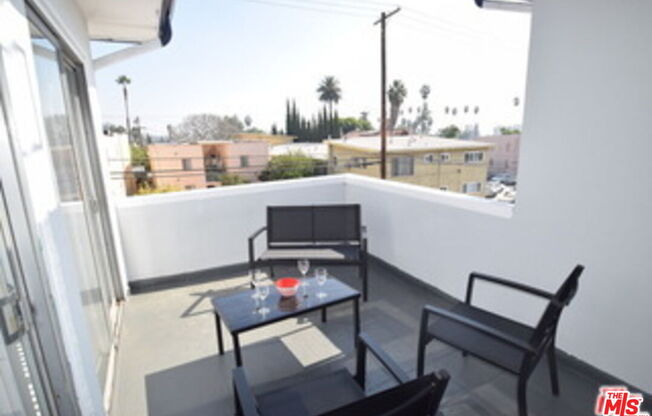 2 beds, 2 baths, $4,200, Unit PH