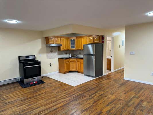 3 beds, 2 baths, 1,100 sqft, $3,450, Unit A