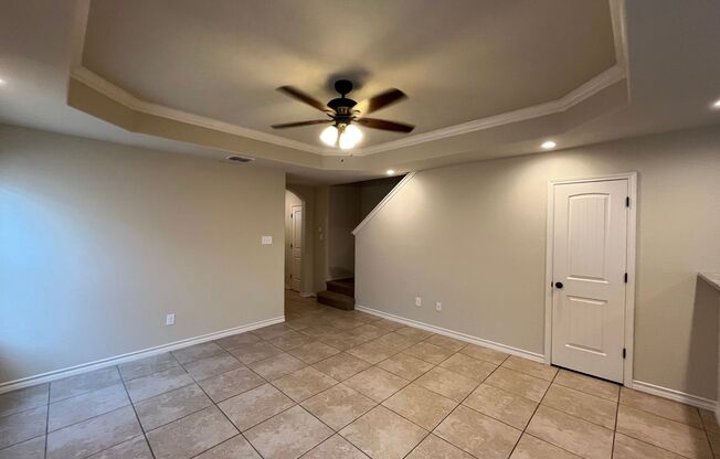 6630 Mia Way #101, San Antonio, TX. 78233