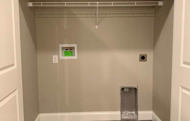 1 bed, 1 bath, 695 sqft, $715, Unit 411