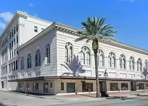 1201 Canal St