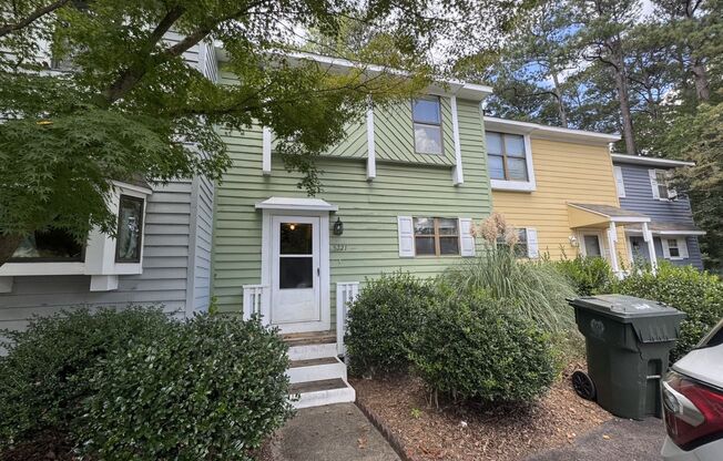 2 bd 1.5 ba Townhome