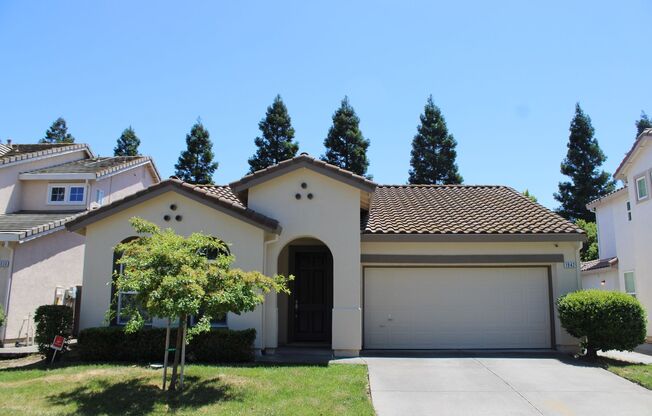1842 IVYCREST WAY