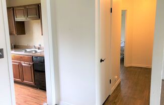 3 beds, 1 bath, $1,150