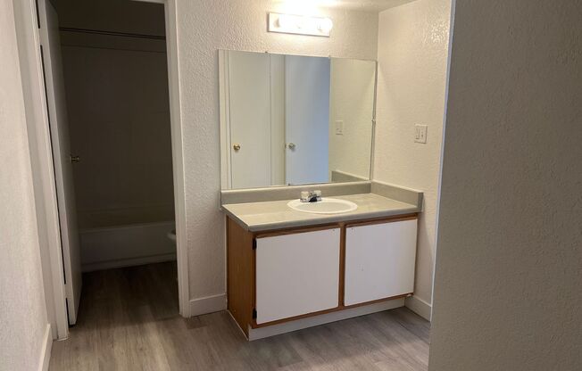 1 bed, 1 bath, 700 sqft, $1,000, Unit CASA-249