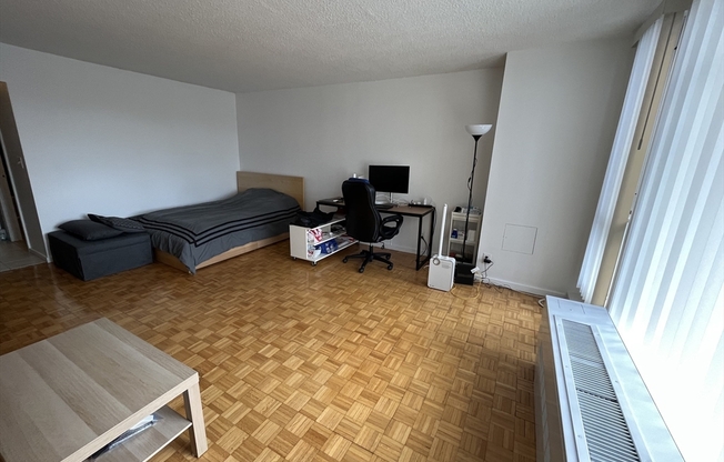 Studio, 1 bath, 500 sqft, $2,500, Unit 606