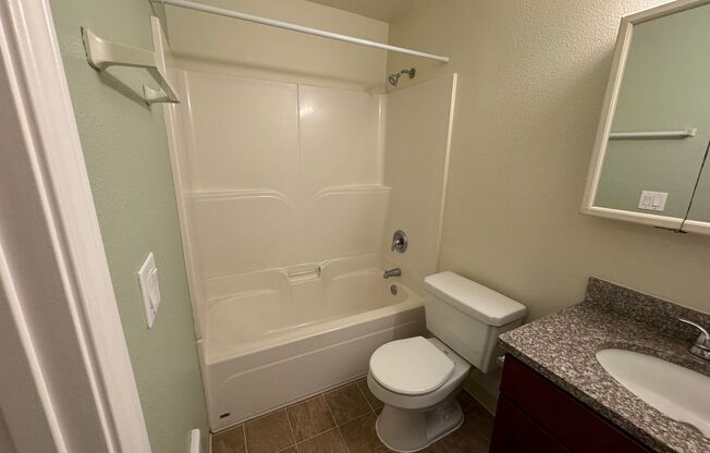 2 beds, 1 bath, 740 sqft, $1,550, Unit 110