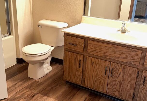 2 beds, 1 bath, 910 sqft, $969.99, Unit 1780-Q303