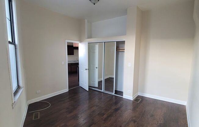 2065 Coulter St &amp; 2409-11 S Hoyne Ave