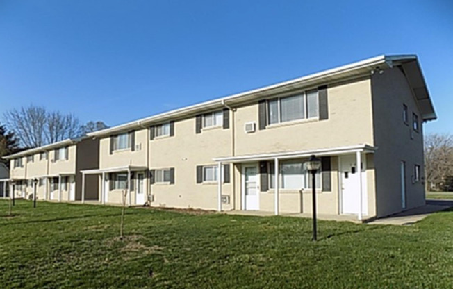 Pine Manor Apartments