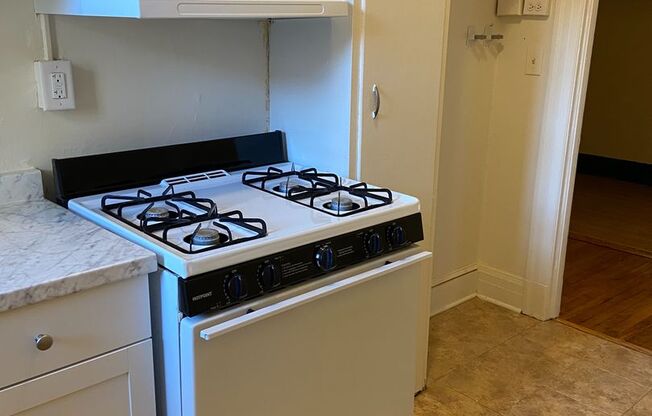 1 bed, 1 bath, 550 sqft, $1,325, Unit 208