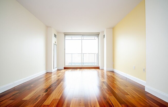 2 beds, 2 baths, 1,014 sqft, $4,100, Unit 1521