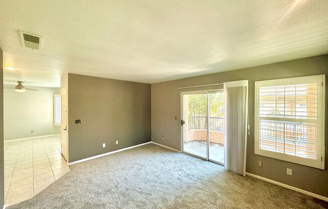 Great 2B/2BA Condo in Rancho Bernardo!