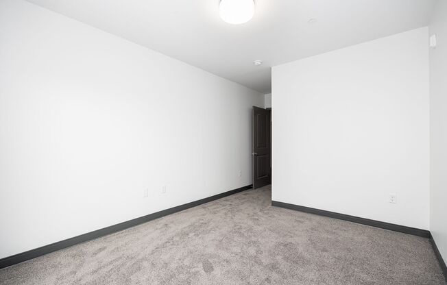 2 beds, 2 baths, 987 sqft, $1,750, Unit 412