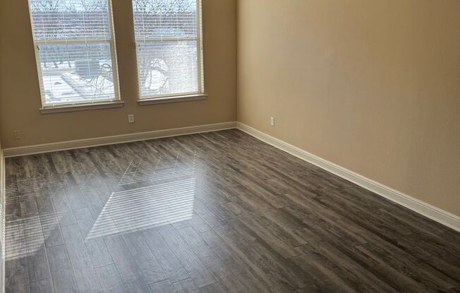 1 bed, 1 bath, 649 sqft, $1,100, Unit 1L-316