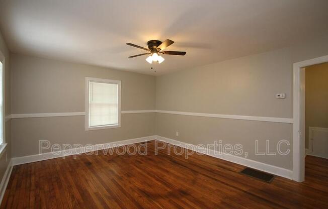 228 S HAMPTON DR