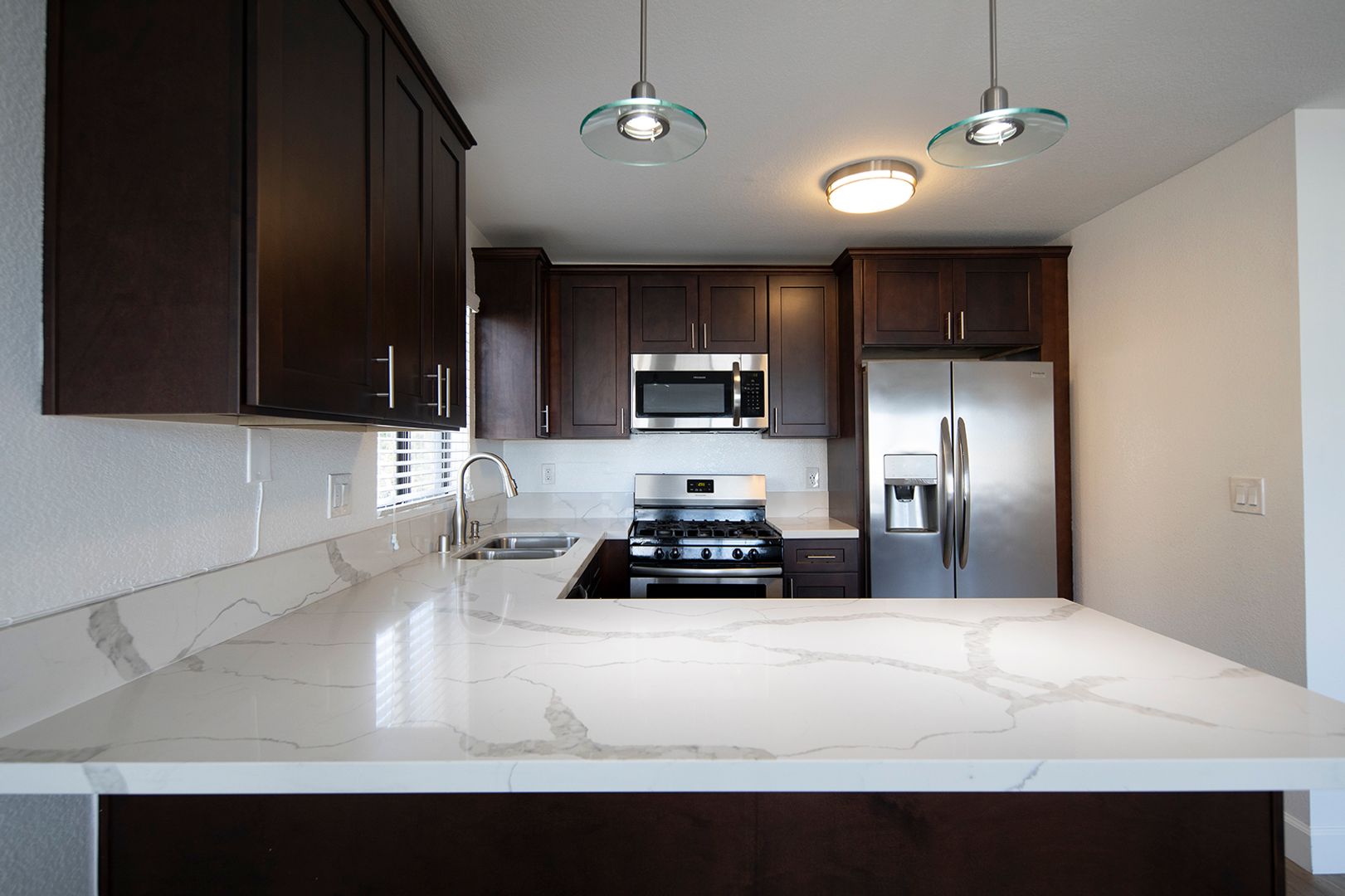Beautiful Bird Rock 1 Bedroom with Washer/Dryer in Unit, Garage, and AC!
