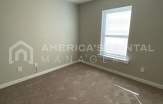 4 beds, 2 baths, $1,425