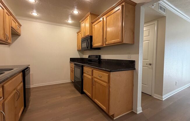 2 beds, 1 bath, 900 sqft, $2,830, Unit 1311