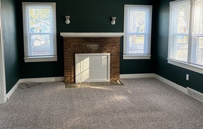 4Bd/1Ba Two Story Home - For Viewing!