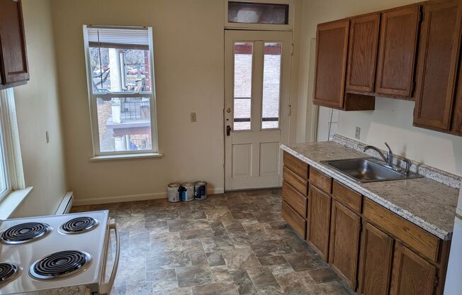 1 bed, 1 bath, 600 sqft, $1,295, Unit 500