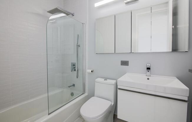 Studio, 1 bath, 612 sqft, $3,495, Unit 25-F