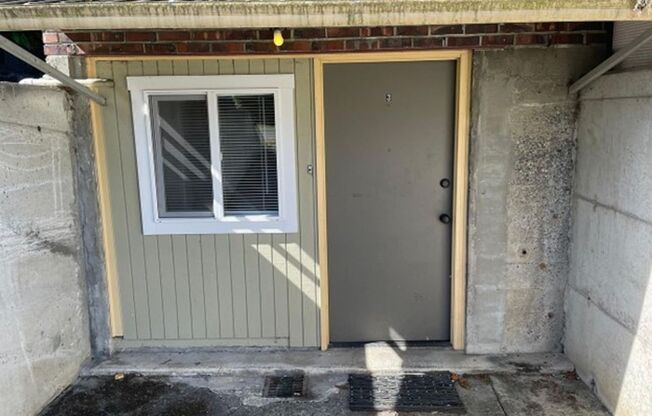 1 bed, 1 bath, 800 sqft, $1,550, Unit 3 (Basement)