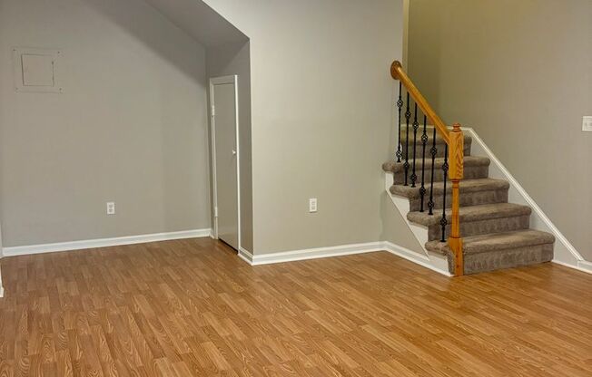 2bd/2.5bth home in Southpark! Location, Location, Location!