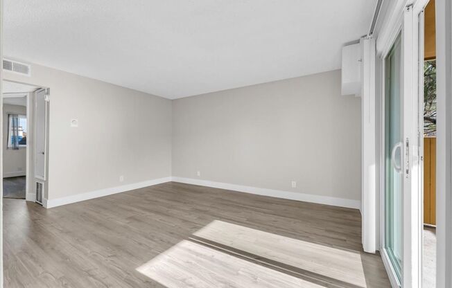 2 beds, 2 baths, 860 sqft, $1,645, Unit 03A