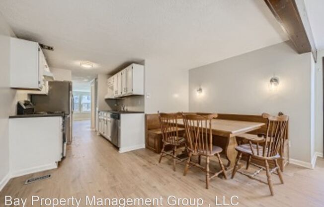 6 Heathrow Manor Ct