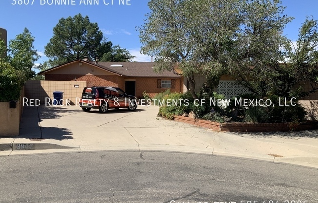 3807 Bonnie Ann Ct. NE