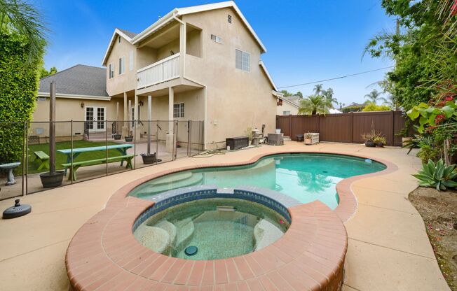 Gorgeous 3,000+ sq ft home in Glendora with Pool!