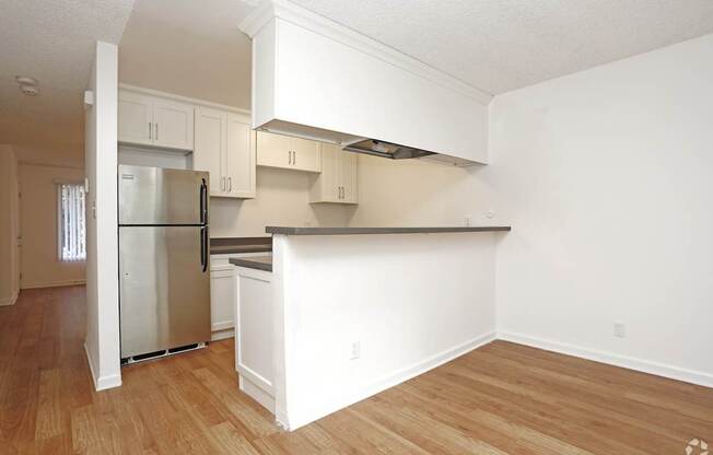 Kitchen area, Villas at Harbor Pointe