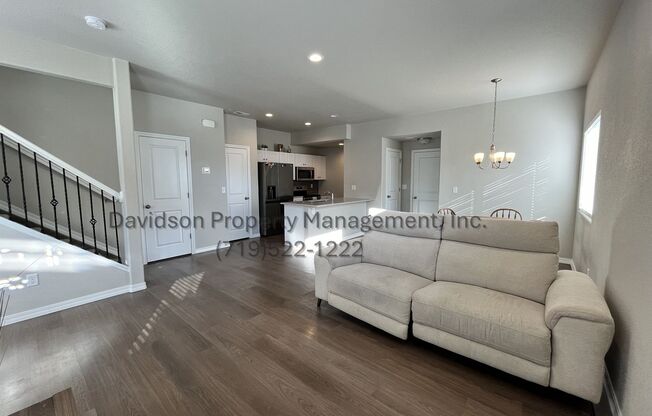 Stunning Townhouse Located in Northeast Colorado Springs