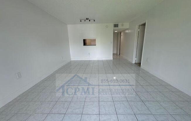 1 bed, 1 bath, 725 sqft, $1,895, Unit V208