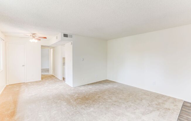 1 bed, 1 bath, 661 sqft, $1,350, Unit 75801d