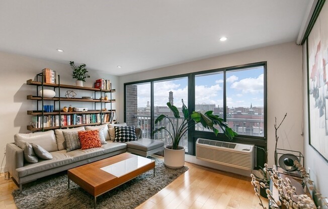 2 beds, 1 bath, 890 sqft, $3,600, Unit 6C