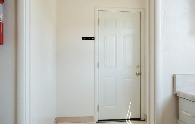 1212 Neilson