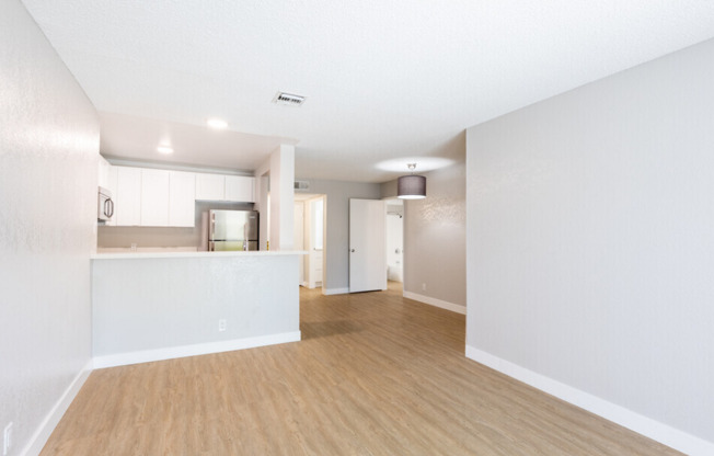 2 Bedroom/2 Bath Apartment for Rent in KoreaTown -