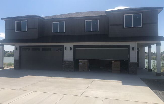 1417 W LAKESIDE DR