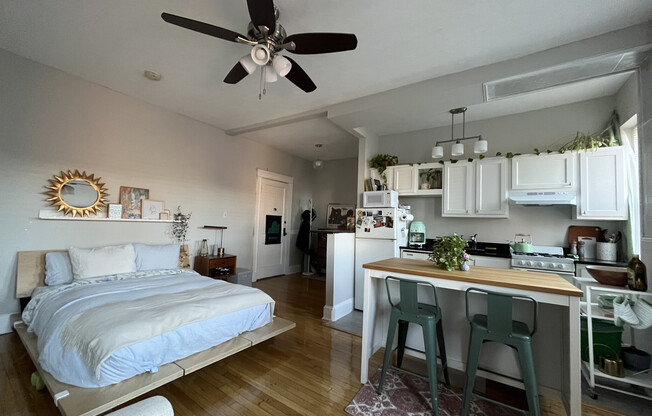 Studio, 1 bath, $2,270, Unit 15