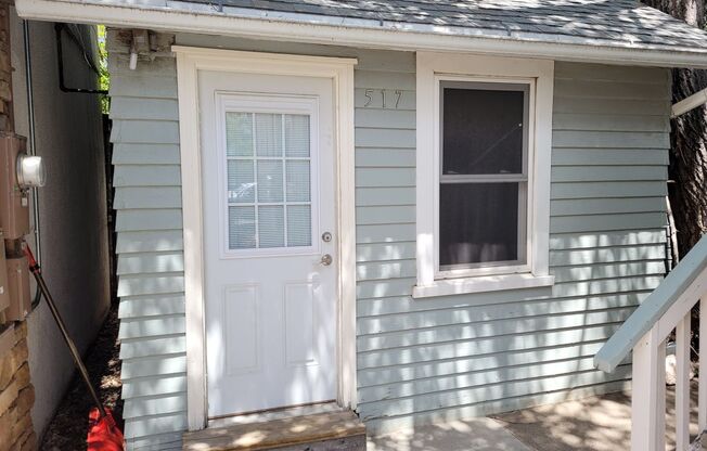 517 Custer