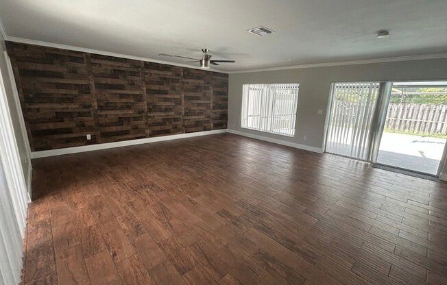 11001 SW 180 ST