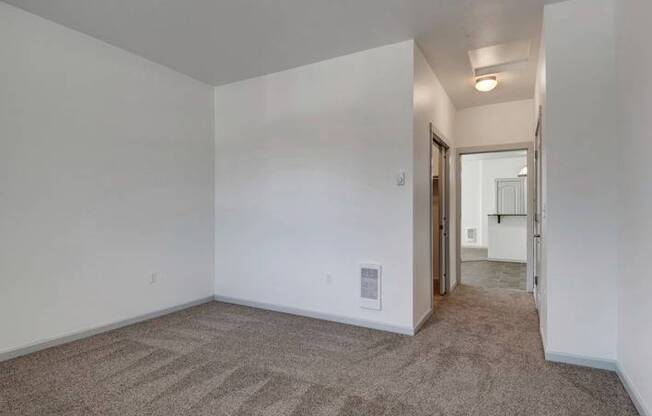 Beautiful Primary Bedroom | Apartments in Tualatin, OR | River Ridge