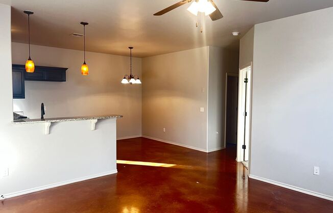 3 beds, 2 baths, 1,225 sqft, $1,325, Unit 1835 Post Oak Rd