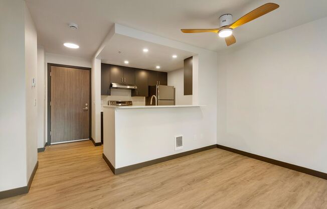 1 bed, 1 bath, 634 sqft, $2,445, Unit 511