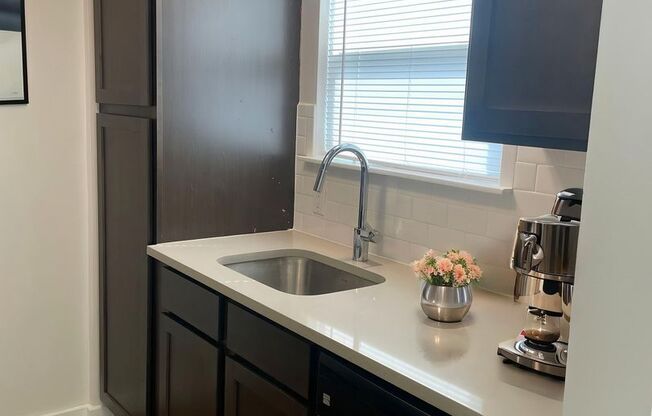 Studio, 1 bath, 400 sqft, $1,034, Unit ABB-2-135