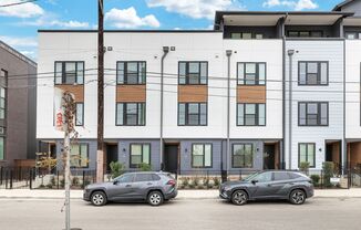 Modern Townhome in the Heart of the Pearl District