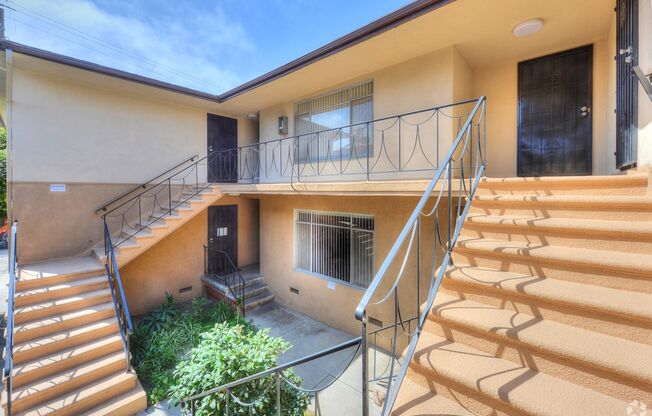 1 bed, 1 bath, 650 sqft, $2,395