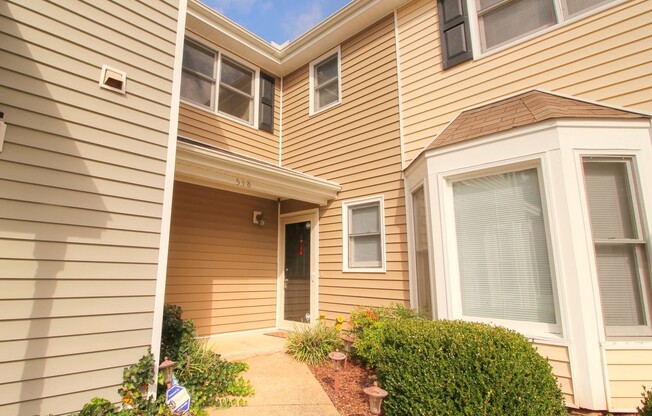 Nice 3 bedroom 2 bath town home in SW Durham: Available Now